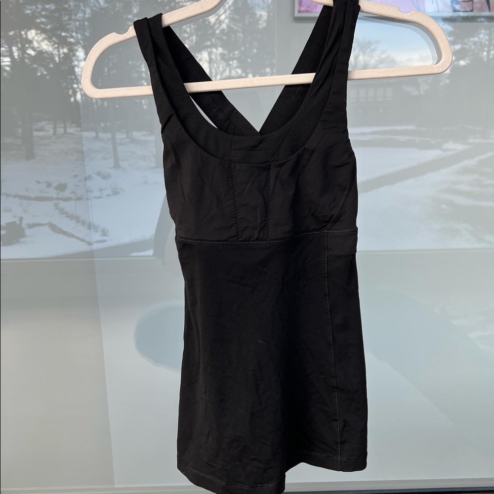 Lululemon workout tank